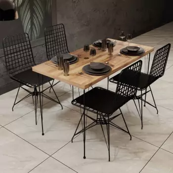 Jídelní stůl