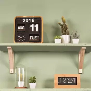 Nástěnné hodiny Mini Flip – drevené