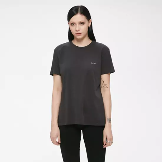 Černé tričko – Defiant rose