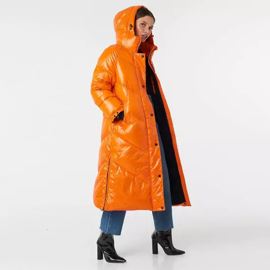 Oranžový puffer kabát